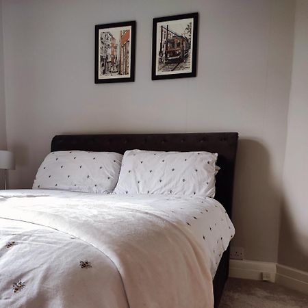 Atrium House Guest House Hazel Grove المظهر الخارجي الصورة