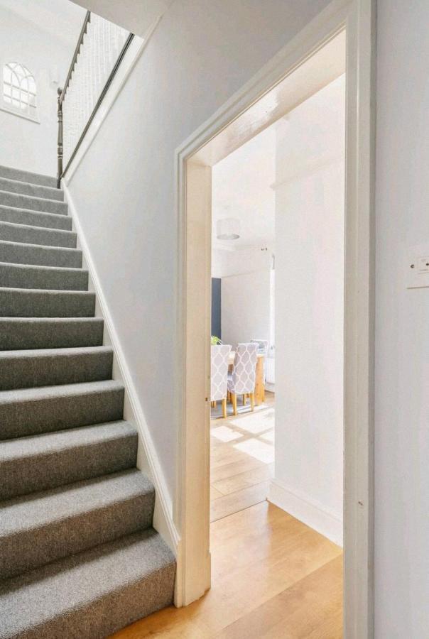 Atrium House Guest House Hazel Grove المظهر الخارجي الصورة