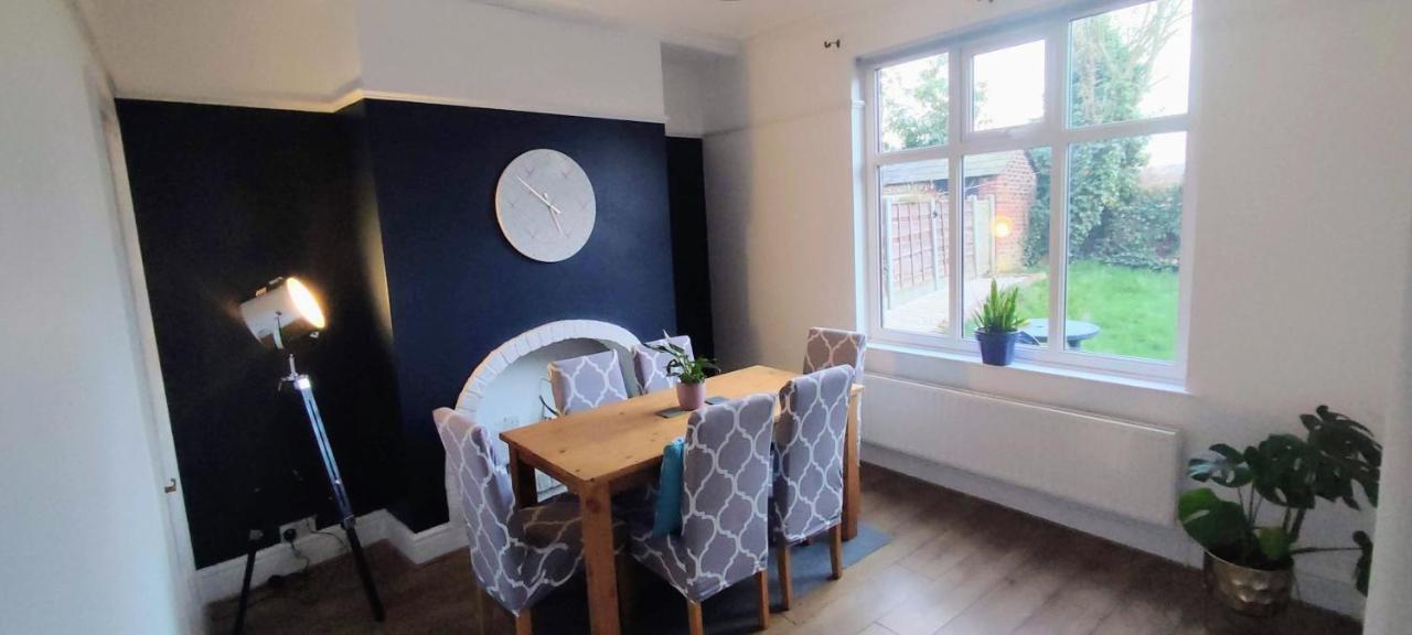Atrium House Guest House Hazel Grove المظهر الخارجي الصورة