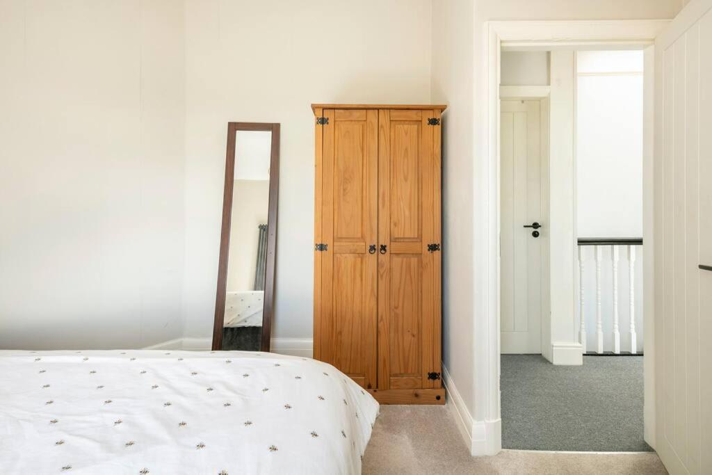 Atrium House Guest House Hazel Grove المظهر الخارجي الصورة